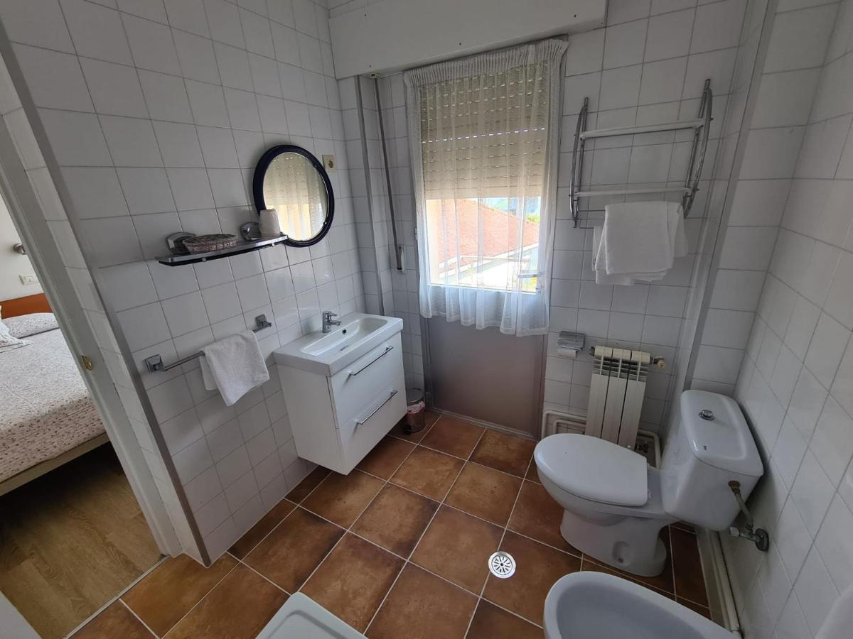 Готель Hostal Playa Atlantica Louro Екстер'єр фото