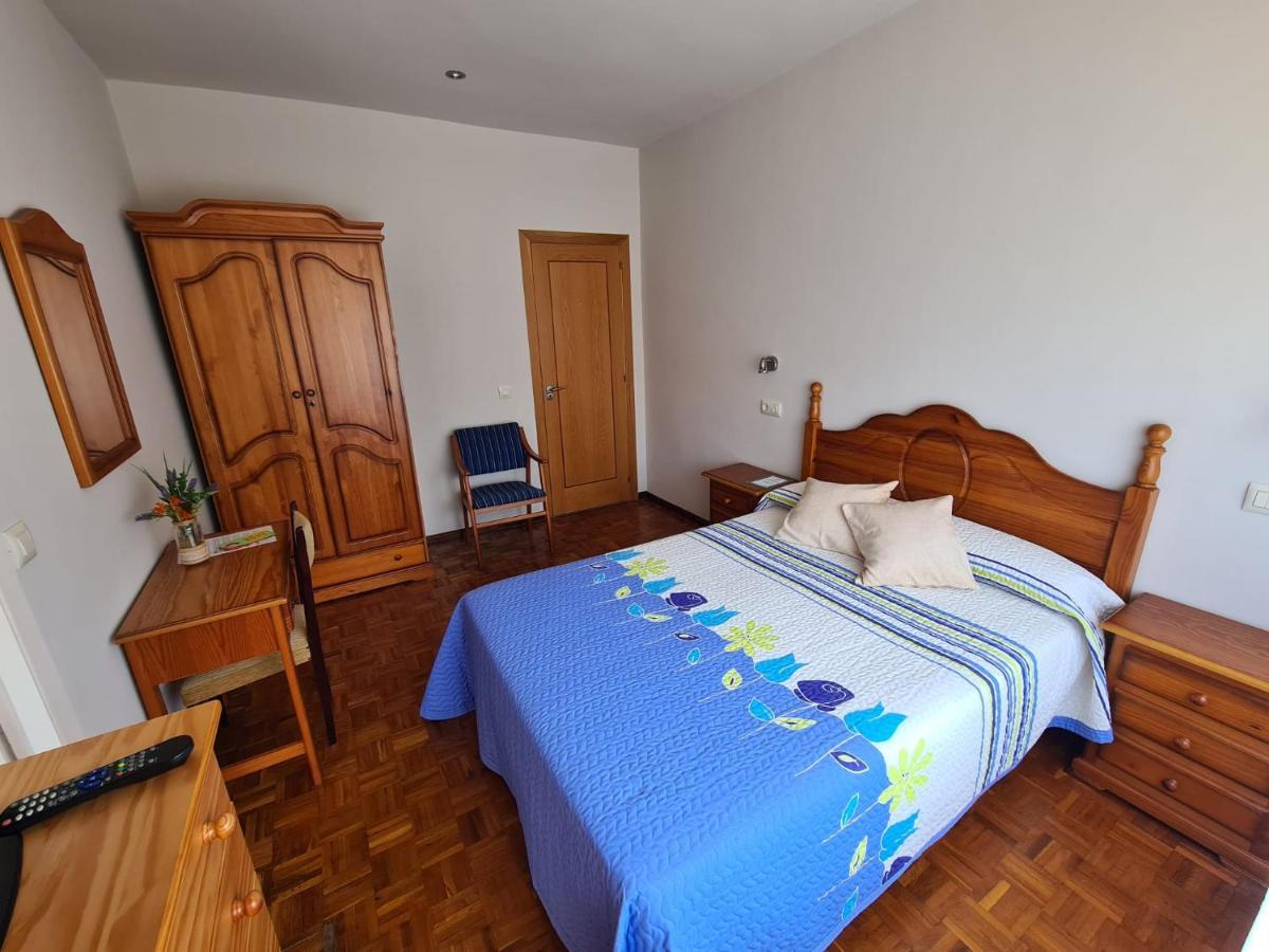 Готель Hostal Playa Atlantica Louro Екстер'єр фото